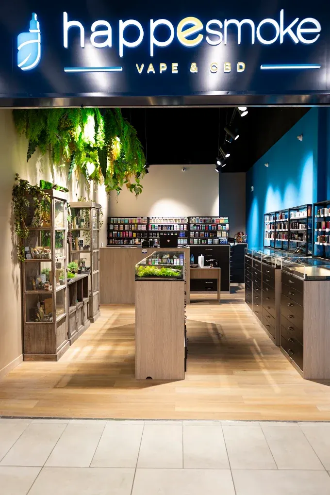 Vitrine du magasin HappeSmoke Trans-en-Provence